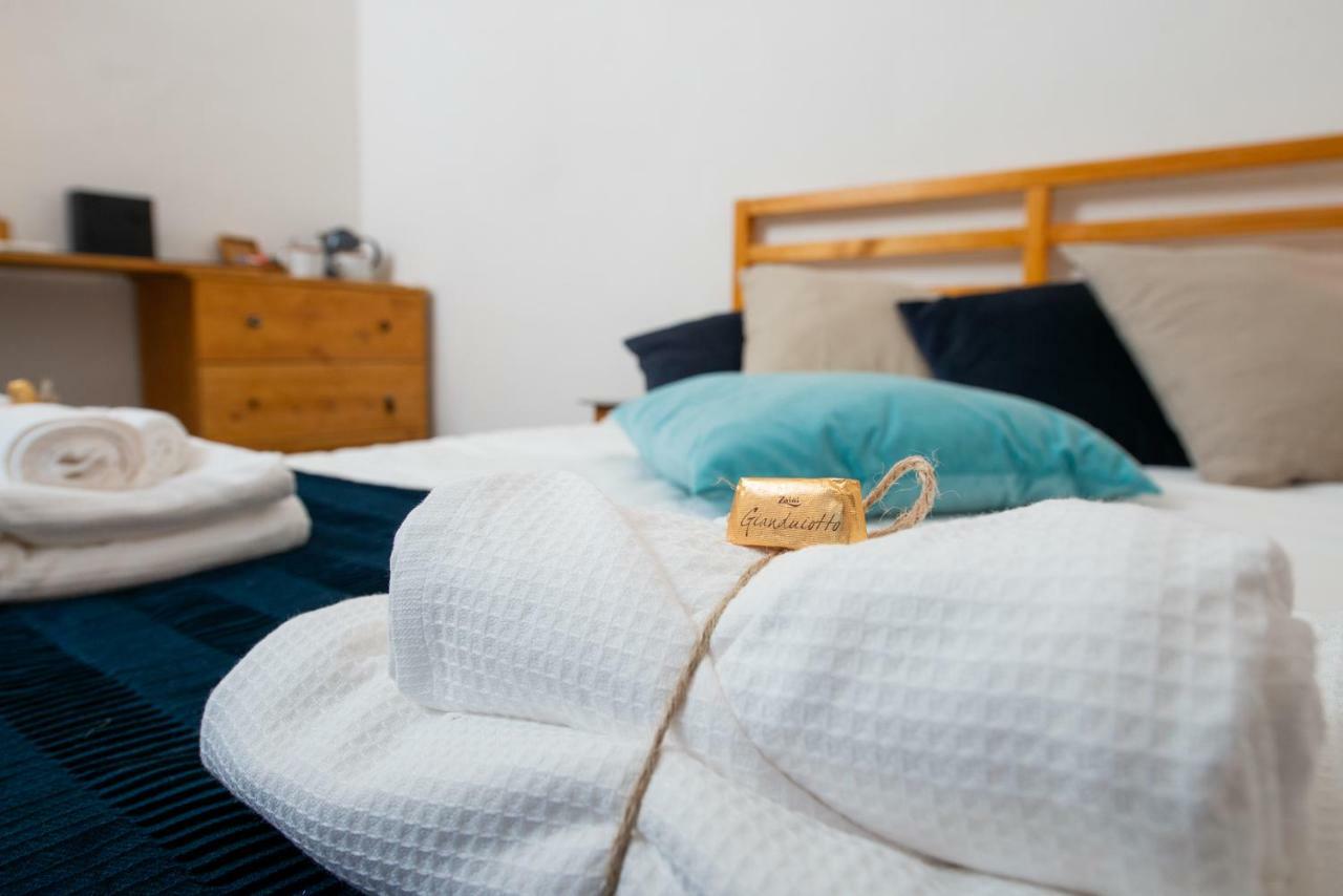 Light Blue - Apartment In The Middle Of Everything Торе Анунциата Екстериор снимка